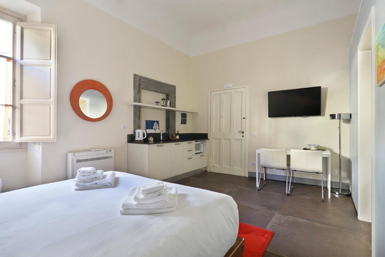 Apt. Perla - Pauline Suites, Palazzo Borghese ฟลอเรนซ์ ภายนอก รูปภาพ