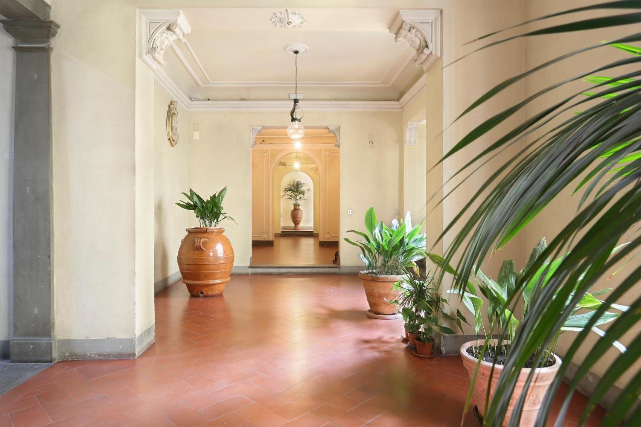 Apt. Perla - Pauline Suites, Palazzo Borghese ฟลอเรนซ์ ภายนอก รูปภาพ