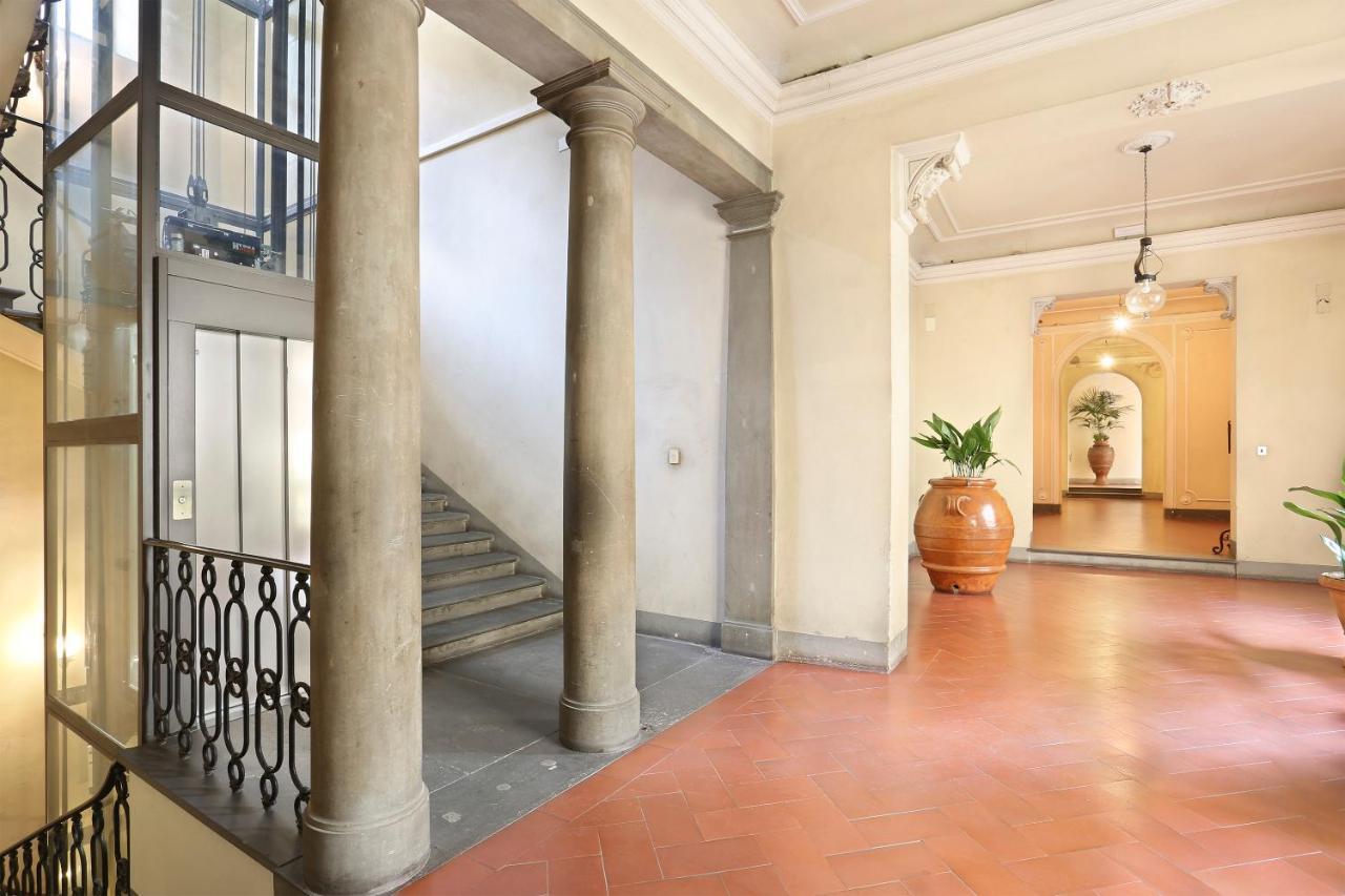 Apt. Perla - Pauline Suites, Palazzo Borghese ฟลอเรนซ์ ภายนอก รูปภาพ