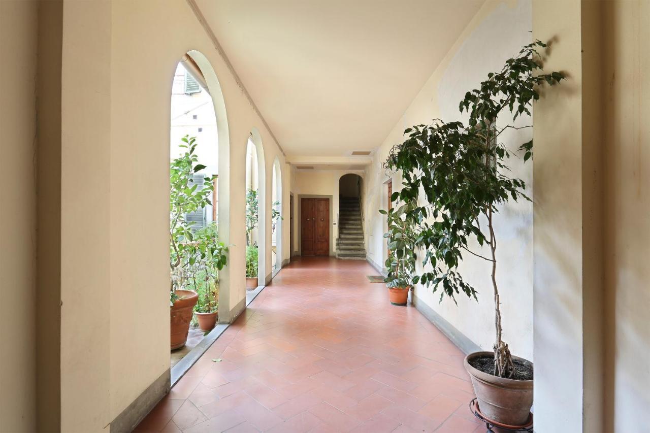 Apt. Perla - Pauline Suites, Palazzo Borghese ฟลอเรนซ์ ภายนอก รูปภาพ